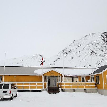 Hotel Narsaq Экстерьер фото